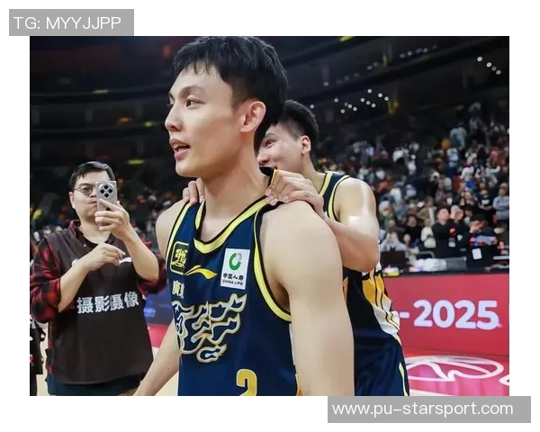 CBA常规赛第15轮最佳阵容揭晓洛夫顿赵嘉义等球员表现出色引发关注